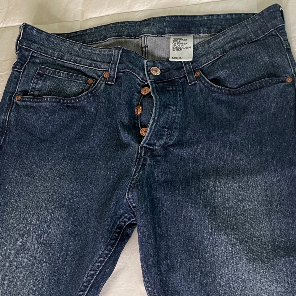 H&M Men's 34 X 32 Skinny Fit Low Waist Jeans in Deep Dark Blue👖
